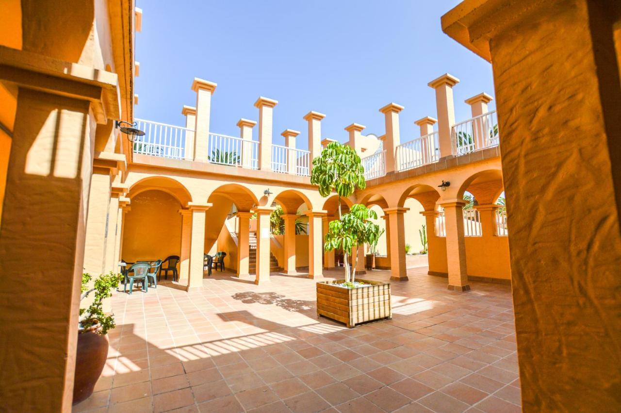 Poolviewzen-Corralejoplaya Apartman Kültér fotó